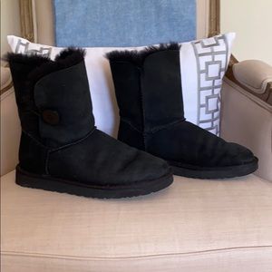 Bailey Button II Genuine Sheepskin Boot